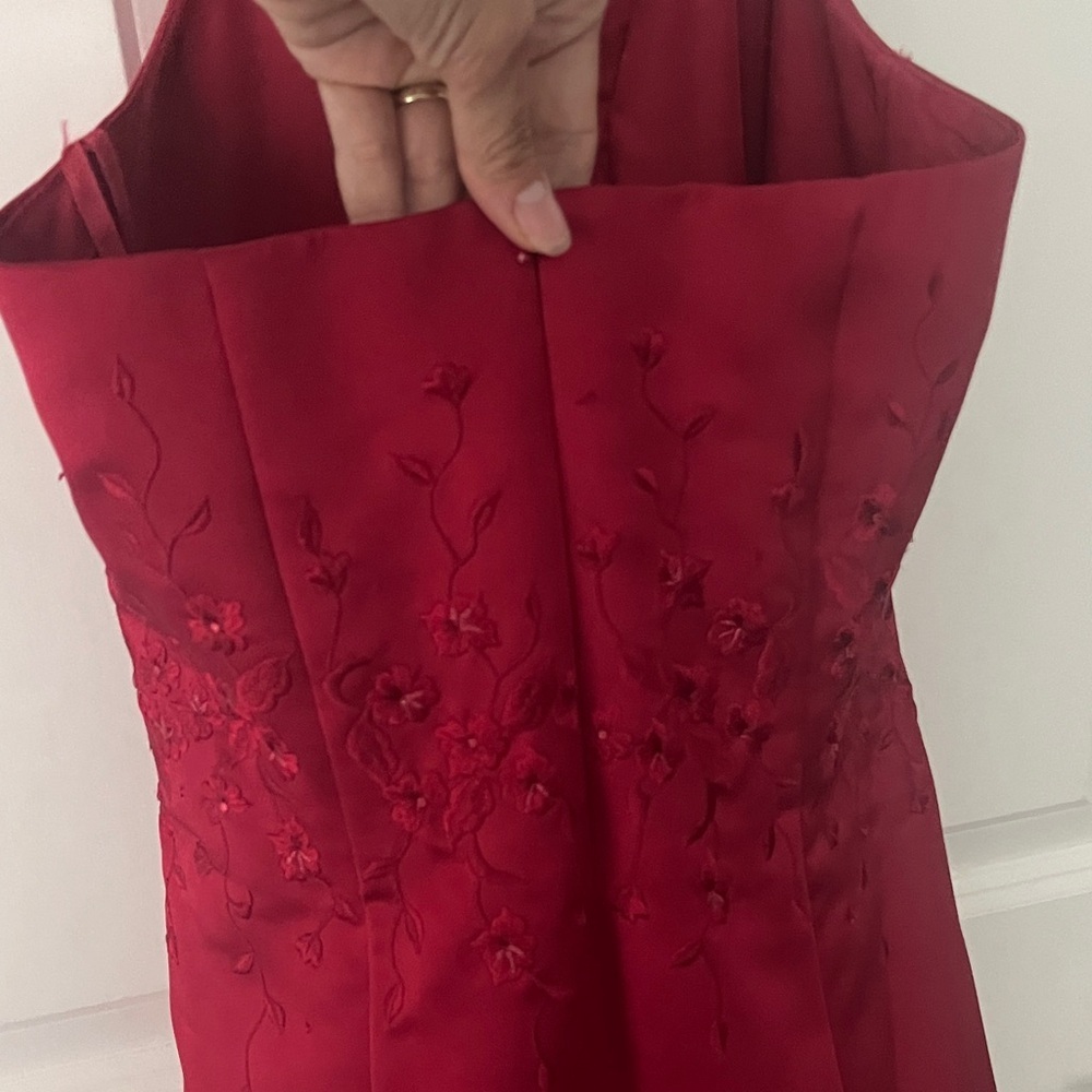 Michaelangelo Red Beaded embroidered halter full length gown prom, bridesmaid - Picture 8 of 12